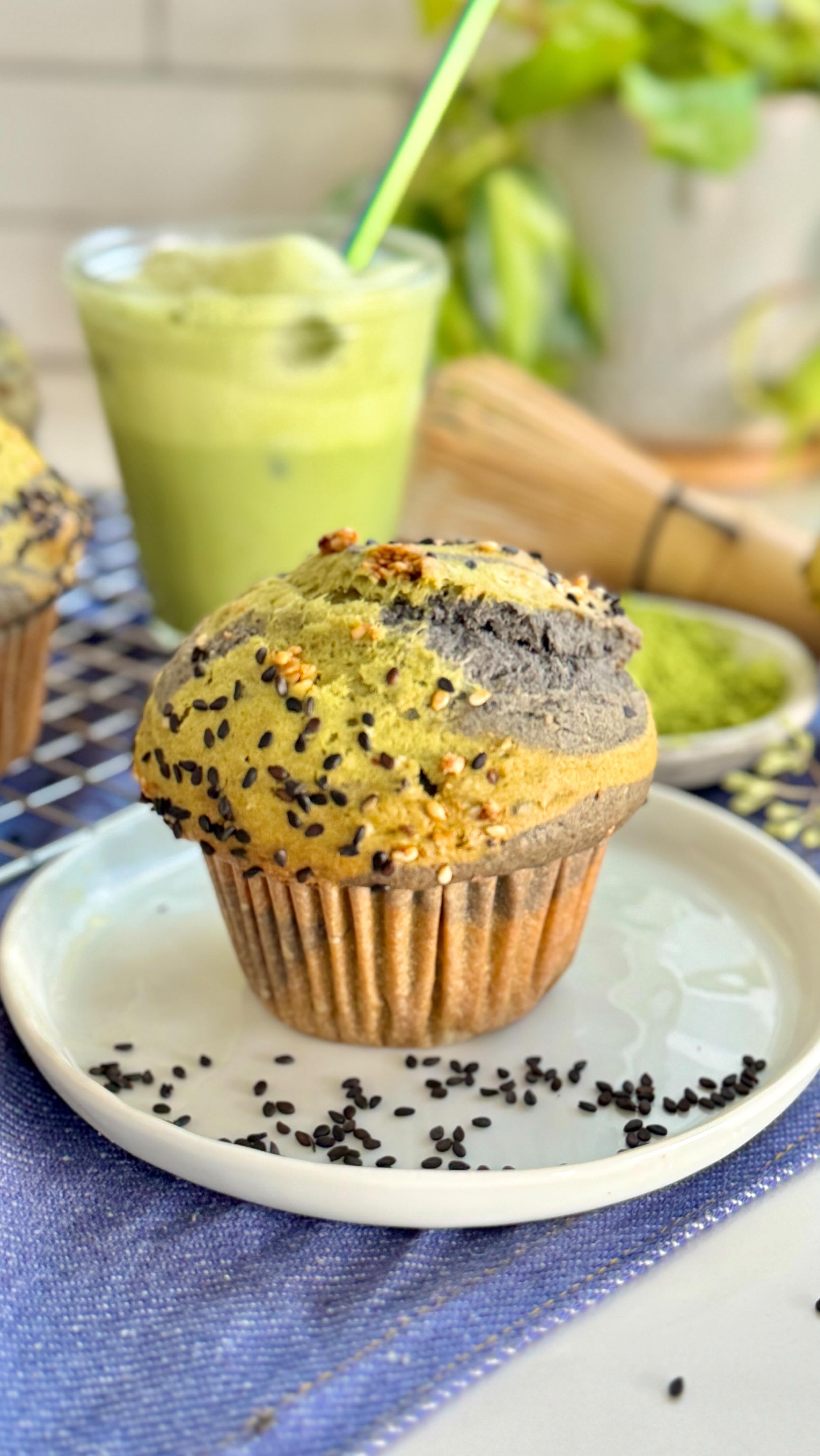 Matcha, Black Seasme Muffins - not only stunning but oh so tasty!!
.
If you’ve ever enjoyed a matcha with black sesame foam, this one is for you! The earthy notes of both the matcha & black sesame pair so well together!
.
comment: RECIPE for all the details to arrive to your inbox!

https://backporchpaleo.com/2026/03/02/delicious-matcha-black-sesame-muffin-recipe/

@jadeleafmatcha @maizlyforall @lehimills @amsalt.co @rooted.fare