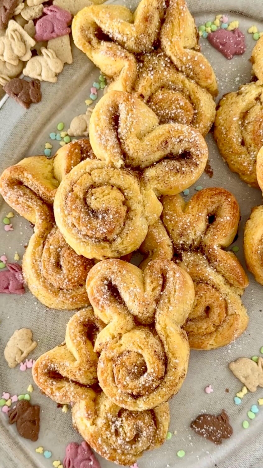 g/f BUNNY ROLLS - because Easter weekend!!
.
HOP on over to @foodsocial.io to see how easy these bunny rolls are to make!
.
Grab a few skewers & kitchen twine if you want to make forms to hold the shape a little bit, but not required.
.
Promise, you’re gonna be a bunny pro in no time!
.
Comment: RECPE & I’ll send you a DM with the direct link otherwise, follow the link in bio
.
https://foodsocial.io/recipe/bunny-rolls/
@organicvalley 

#easter #glutenfree #easterbunny