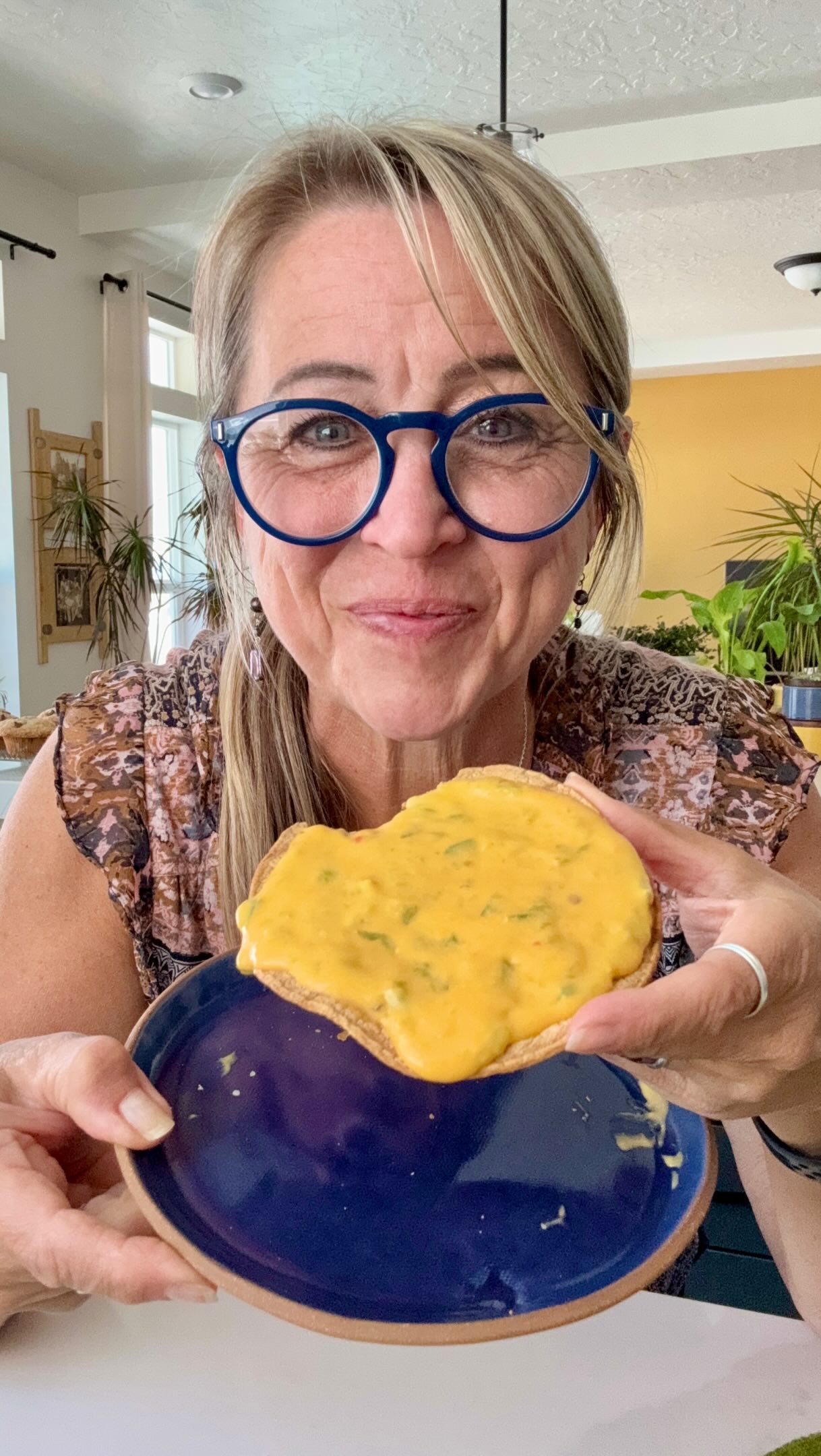 💟 One bite & I was right back at my mom’s favorite table at @themonterreyhouse in Arvada, CO.

Our family ate at The Monterrey House for as long as I can remember. My mom went so often they knew her by name & we always got the warmest welcome when we’d show up.

I recreated their chili con queso tostada:

🧀 Warm up about ¼ cup @therealdrippydip salsa con queso
🌶️ Stir in one minced jalapeño
🫓 Spread it warm over a crisp tostada
🥬 Enjoy as is or top with salsa

I took one bite & immediately felt a rush of emotion.

Food memories with family are some of the best ones we carry. 💟

If you’ve got a dish that still brings you right back to a memory with someone you love, tell me about it below. I’d love to hear about it.

Find all three varieties of Drippy Dip over on the @foodsocial.io Market - use code: backporchapleo for 10% off!

https://foodsocial.io

#backporchpaleo #foodmemories #chiliconqueso #easyrecipe #glutenfreerecipe