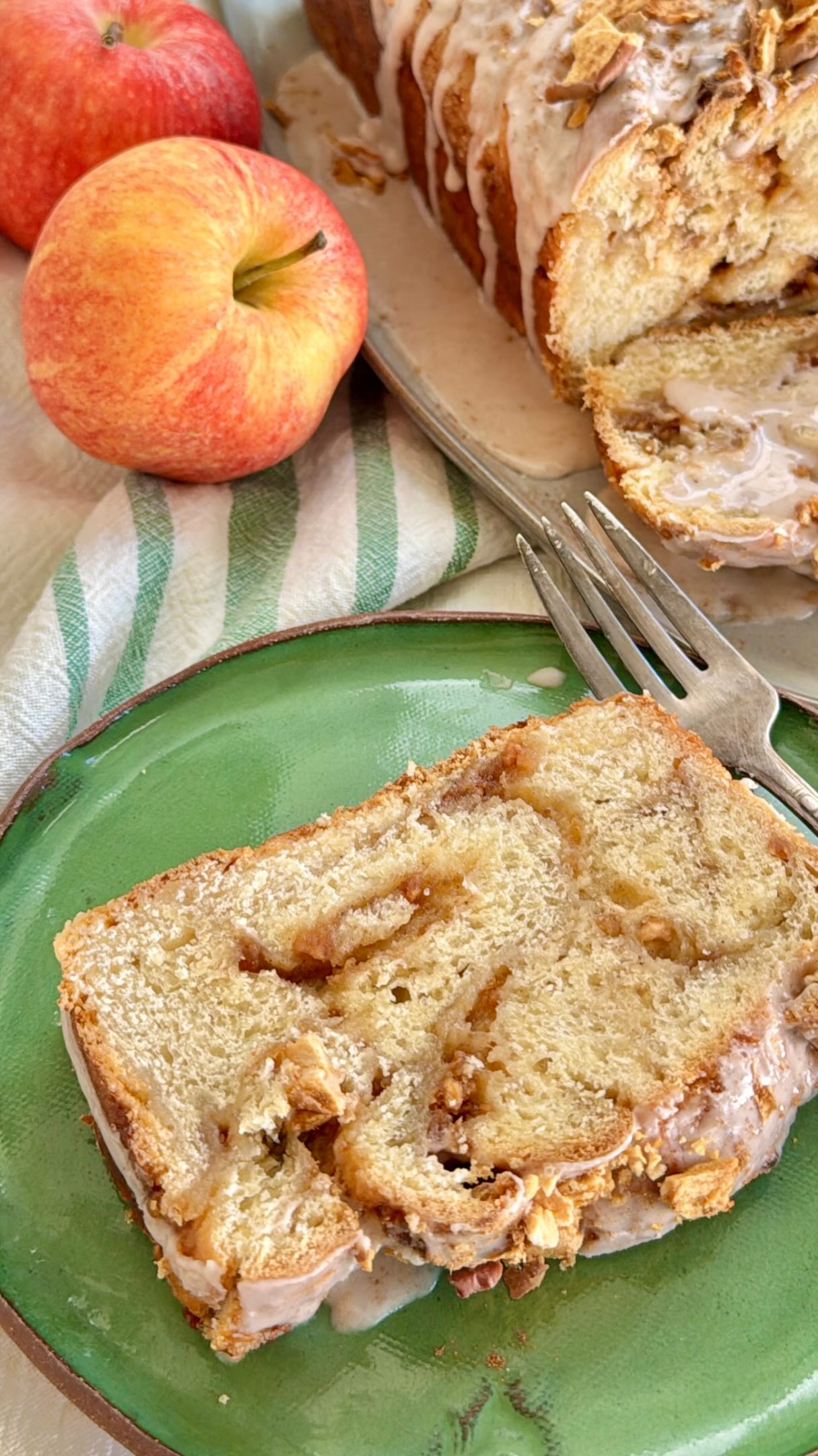 Your kitchen is about to smell like the very best day of autumn. 🍎

My Apple Spice Swirl Loaf is a fun swirled bake w/ crushed dried apples, cinnamon/sugar, apple pie spice & finished with an apple pie spice glaze!

It has the softest, most tender crumb - you MUST try it!

Here’s how it comes together:
🍎 Roll, fill with crushed apple chips 
✂️ Cut, twist, rise 20-25 min
🔥 Bake 55-65 min until deep golden
✨ Drizzle with apple pie spice glaze

Gluten free option included — Caputo GF flour swaps 1:1 beautifully!

Full recipe is on the blog right now!

Comment RECIPE and I’ll send the link straight to your DMs!

https://backporchpaleo.com/2026/08/25/apple-spice-swirl-loaf/#wpzoom-recipe-card

@baresnacks @amsalt.co @lehimills 

#fallbaking #applerecipes #apple #applebread